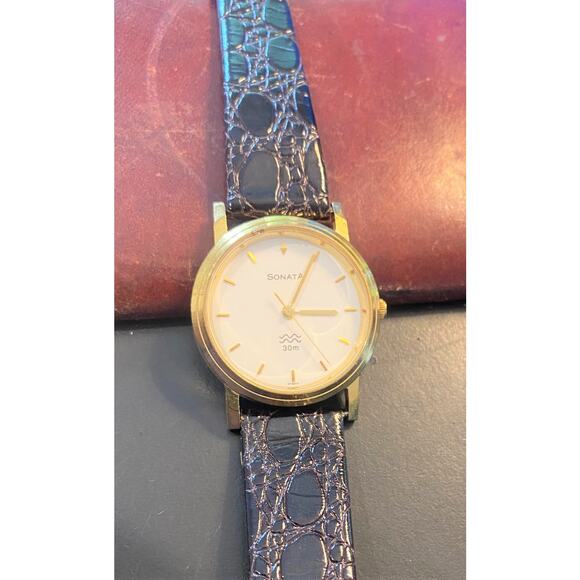 Unisex 32mm Sonata by Tata of India Watch, Gold Tone, WR to 30m, 1141YA8 - Picture 2 of 4